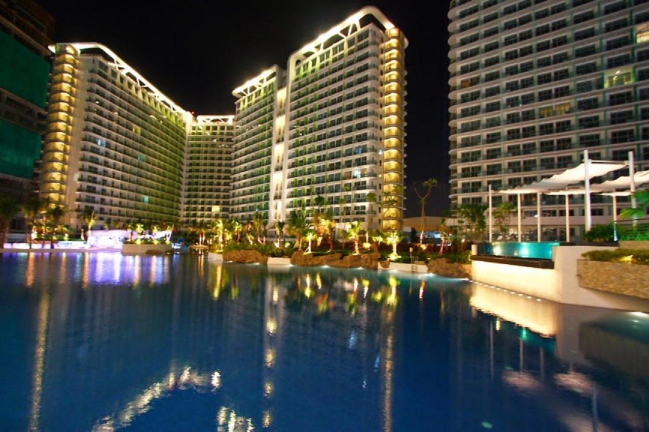 Azure Urban Resort A4 Near Airport Mall With Wavepool Paranaque City Экстерьер фото