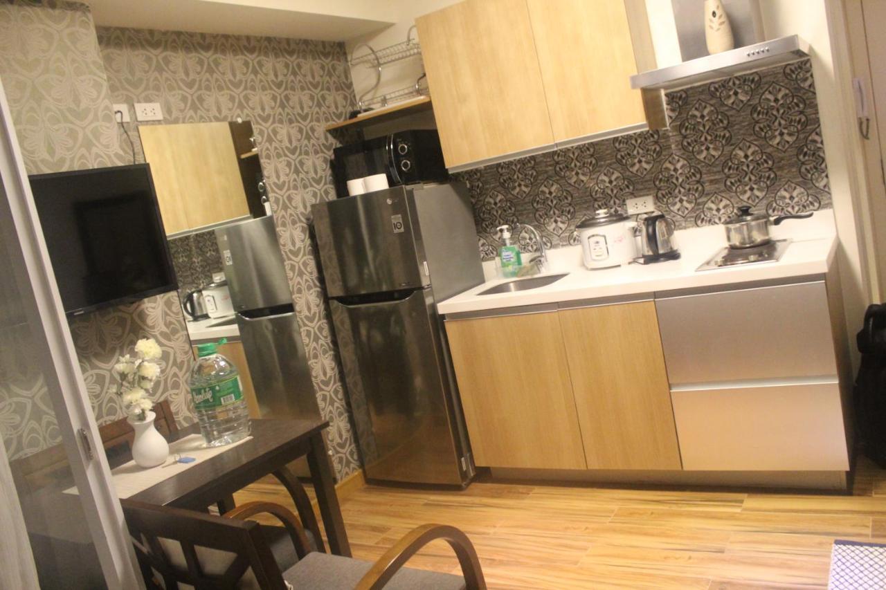 Azure Urban Resort A4 Near Airport Mall With Wavepool Paranaque City Экстерьер фото